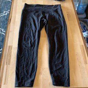 Black wunder under 7/8 pant high waist